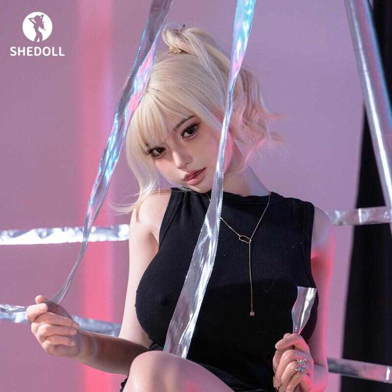 SHEDOLL 白露 163cm電台缪斯 H爆乳高衩黑裙-露肩針織 溫感震顫體 攝影棚專屬藏品